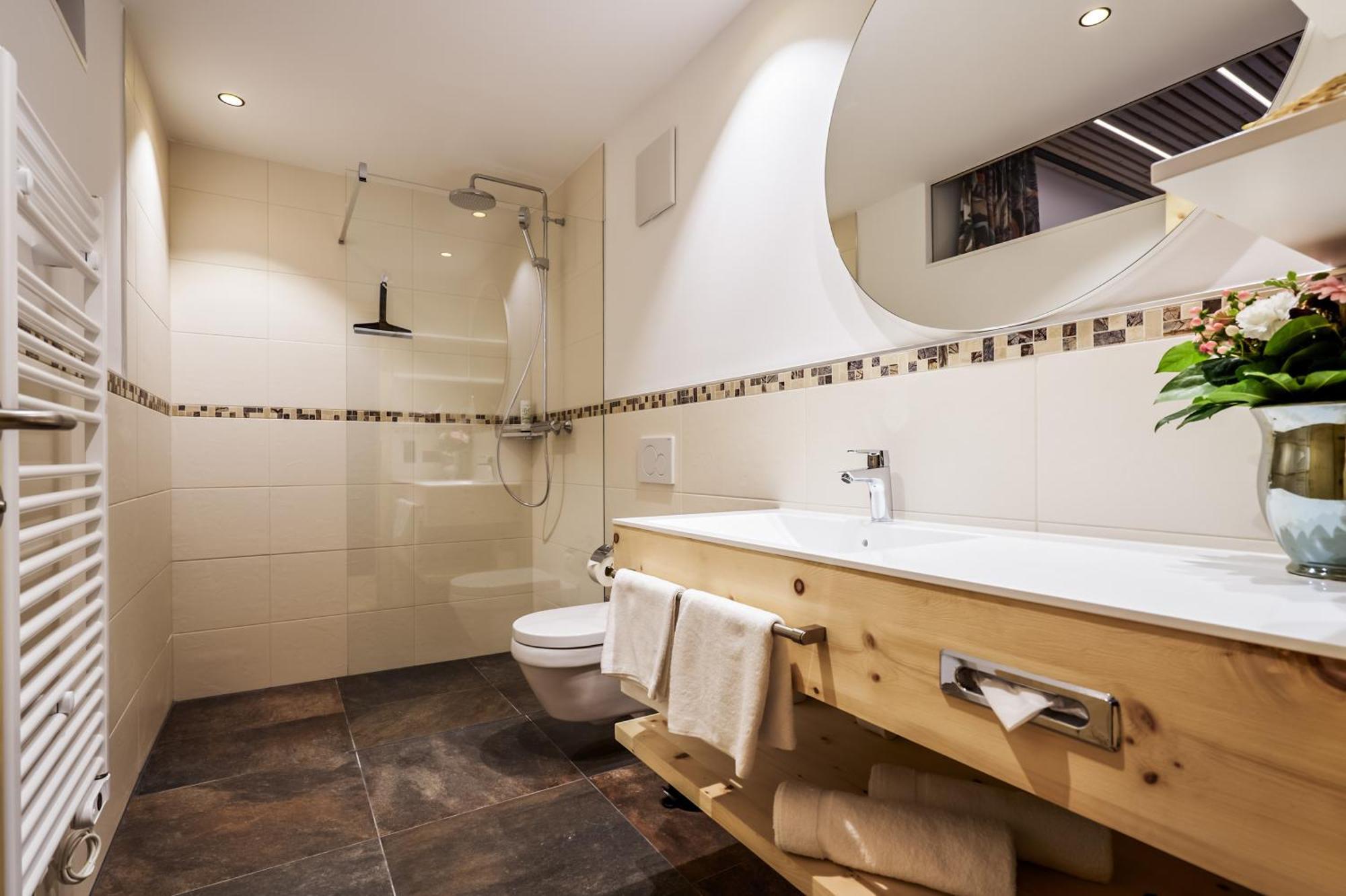יארצנס Hotel Venetblick מראה חיצוני תמונה